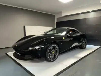 Gebraucht Ferrari Roma 620 PS (456 kW) 2024 Schwarz Cabrio
