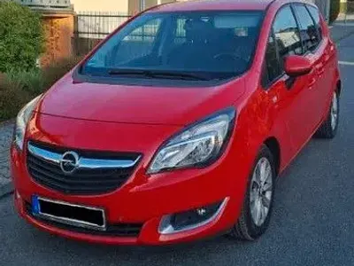 Gebraucht Opel Meriva drive 120 PS (88 kW) 2016 Rot Van / Kleinbus