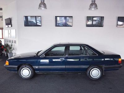 Blau Gebraucht 1990 Audi 100 Limousine | 2.350 €