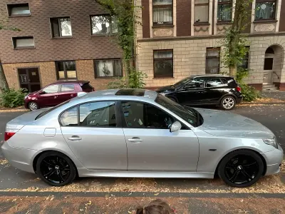 Gebraucht BMW 523 M Sport 177 PS (130 kW) 2005 Silber Limousine