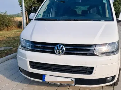 Gebraucht VW Multivan 180 PS (132 kW) 2011 Weiß Van / Kleinbus
