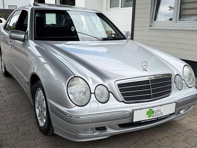 Gebraucht Mercedes E200 Elegance 136 PS (100 kW) 1999 Silber Limousine