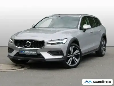 Gebraucht Volvo V60 CC Plus 197 PS (144 kW) 2023 Silber Kombi
