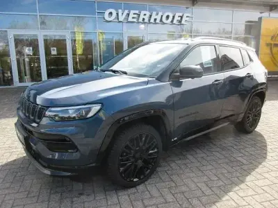 Käytetty Jeep Compass 131 HP (96 kW) 2023 Sininen Katumaasturi