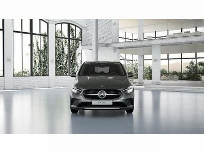 Gebraucht Mercedes B180 Progressive 136 PS (100 kW) 2025 Grau Van / Kleinbus