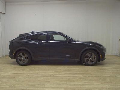 Gebraucht Ford Mustang Mach-E 100 kW (136 PS) 2022 Schwarz SUV