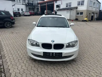 Gebraucht BMW 118 143 PS (105 kW) 2008 Weiß Kleinwagen