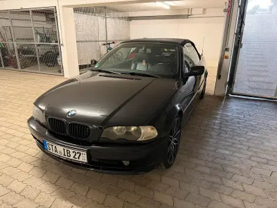 Gebraucht BMW 320 Cabriolet 170 PS (125 kW) 2003 Schwarz Cabrio