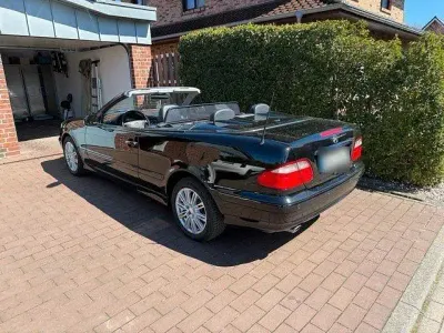 Używany Mercedes CLK200 163 KM (119 kW) 2001 Czarny Kabriolet