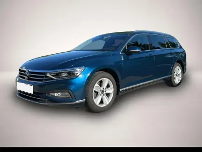 Gebraucht VW Passat Elegance 200 PS (147 kW) 2024 Manufacturer Kombi