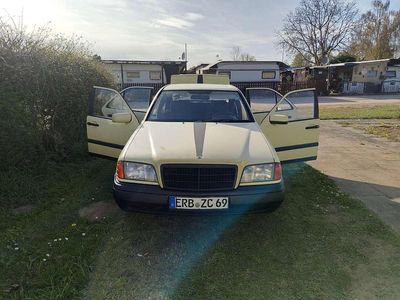 Usata Mercedes 190 102 CV (75 kW) 1993 Berlina