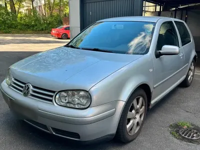 Gebraucht VW Golf IV Highline 90 PS (66 kW) 2000 Silber Limousine