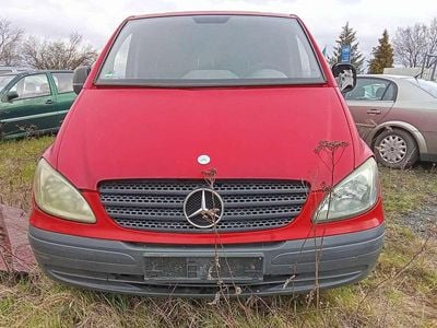 Second-hand Mercedes Vito 88 CP (64 kW) 2005 Roșu Van