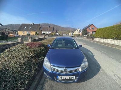 Gebraucht Opel Astra 116 PS (85 kW) 2009 Blau Limousine