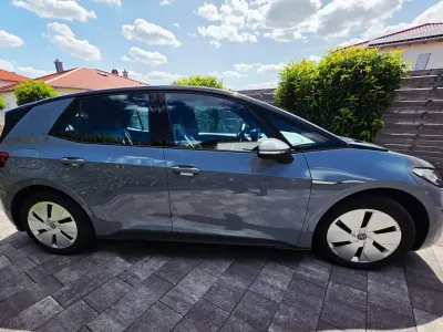 Gebraucht VW ID.3 Pure 110 kW (150 PS) 2021 Grau Kleinwagen