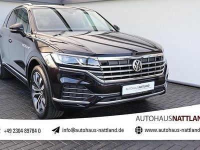 Gebraucht VW Touareg Atmosphere 231 PS (169 kW) 2019 Deep black perleffekt SUV
