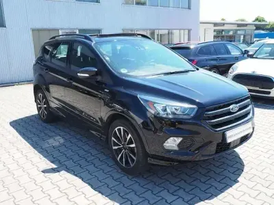 Gebraucht Ford Kuga ST-Line 182 PS (133 kW) 2017 Iridiumschwarz metallic SUV