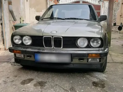 Gebraucht BMW 325 129 PS (94 kW) 1987 Grün Limousine