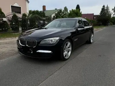 Gebraucht BMW 740 M Sport 306 PS (225 kW) 2012 Schwarz Limousine