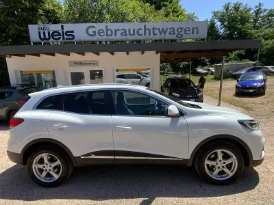 Gebraucht Renault Kadjar LIMITED 140 PS (102 kW) 2019 Perlmutt weiss metallic SUV