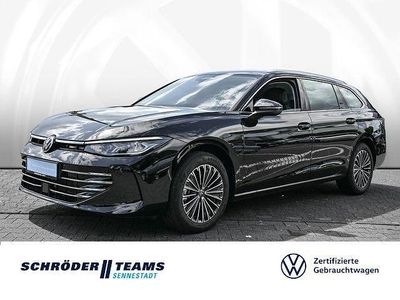 Grenadillschwarz metallic Gebraucht 2025 VW Passat Elegance Kombi | 33.690 € (Superpreis)