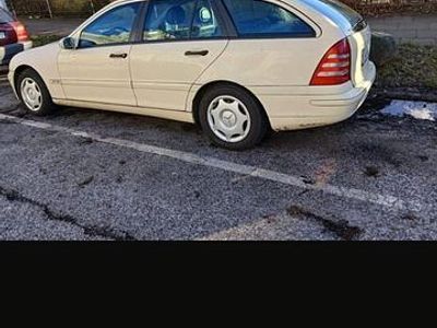 Mercedes C220