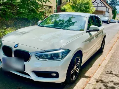 Gebraucht BMW 120 Advantage 190 PS (139 kW) 2018 Weiß Kleinwagen