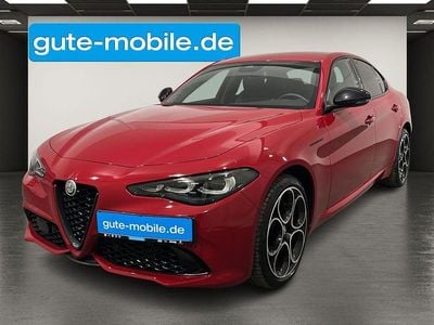 Rot Gebraucht 2023 Alfa Romeo Giulia Competizione Limousine | 34.880 € (Guter Preis)