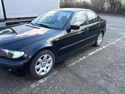 Usata BMW 318 143 CV (105 kW) 2004 Nero Berlina