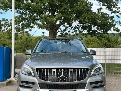 Gebraucht Mercedes ML350 258 PS (189 kW) 2013 SUV