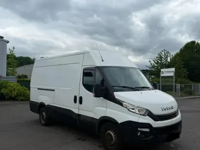Occasion Iveco Daily 136 ch (100 kW) 2018 Blanc Monospace