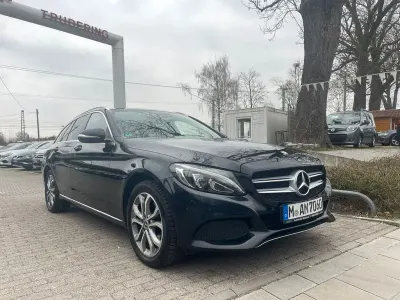 Gebraucht Mercedes 220 170 PS (125 kW) 2014 Schwarz Limousine