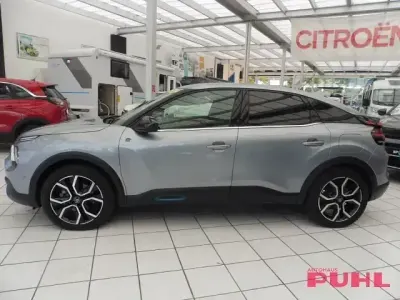Gebraucht Citroën e-C4 Shine 100 kW (136 PS) 2021 Grau Limousine