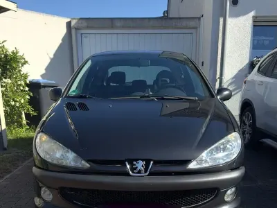 Usata Peugeot 206 75 CV (55 kW) 2007 Nero Berlina
