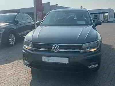 Gebraucht VW Tiguan Comfortline 150 PS (110 kW) 2017 Indiumgrau (metallic) SUV