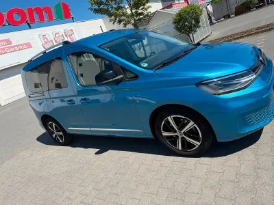 Gebraucht VW Caddy Style 122 PS (89 kW) 2020 Blau Van / Kleinbus
