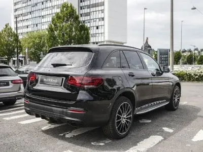 Gebraucht Mercedes GLC300e AMG line 320 PS (235 kW) 2022 SUV