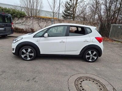 Gebraucht Hyundai ix20 125 PS (91 kW) 2015 Weiß Kleinwagen