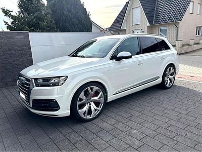 Second-hand Audi SQ7 Advanced 435 CP (319 kW) 2016 Alb SUV