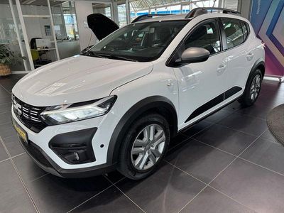 Gebraucht Dacia Sandero Expression 101 PS (74 kW) 2023 Weiß Limousine