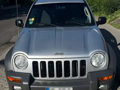 Gebraucht Jeep Cherokee Limited 211 PS (155 kW) 2001 Silber SUV