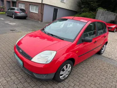 Brugt Ford Fiesta Ambiente 60 HK (44 kW) 2003 Rød Hatchback