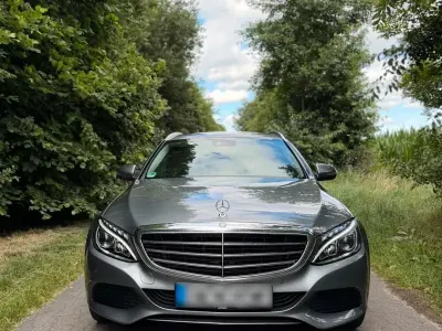 Gebraucht Mercedes C220 Exclusive 170 PS (125 kW) 2017 Grau Kombi