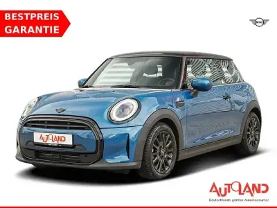 Gebraucht Mini ONE Classic 102 PS (75 kW) 2022 Blau Kleinwagen
