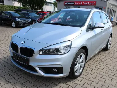 Gebraucht BMW 218 Active Tourer Sport Line 150 PS (110 kW) 2016 Silber Van / Kleinbus