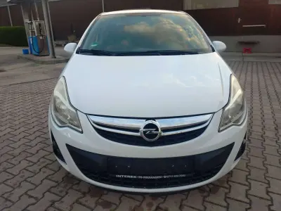 Gebraucht Opel Corsa Satellite 95 PS (69 kW) 2011 Casabl/arctic/eisweiss/kaolin Kleinwagen