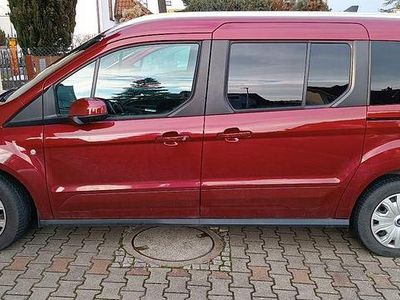 Gebraucht Ford Tourneo Connect Titanium 120 PS (88 kW) 2018 Rot Van / Kleinbus