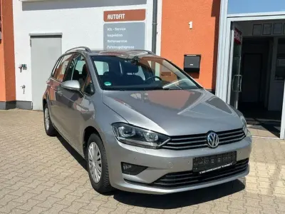Gebraucht VW Golf Sportsvan Comfortline 110 PS (80 kW) 2017 Grau Van / Kleinbus
