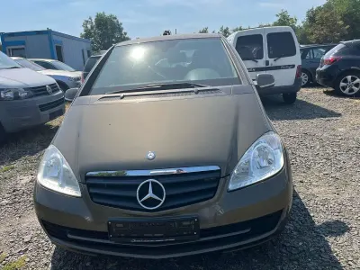 Gebraucht Mercedes A160 Edition 82 PS (60 kW) 2010 Braun Limousine