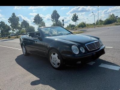 Usata Mercedes CLK320 AMG 218 CV (160 kW) 2000 Nero Cabrio